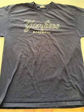 Vintage Majestic Navy Graphic Crewneck Tee